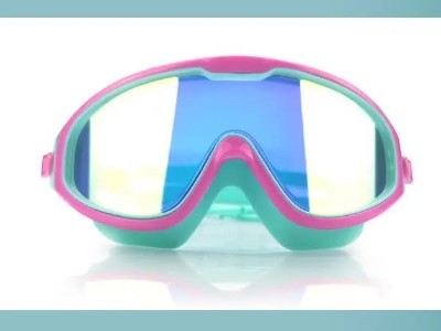 聚力牌快干膠水完美解決防水問題，可長時間泡水不脫落！